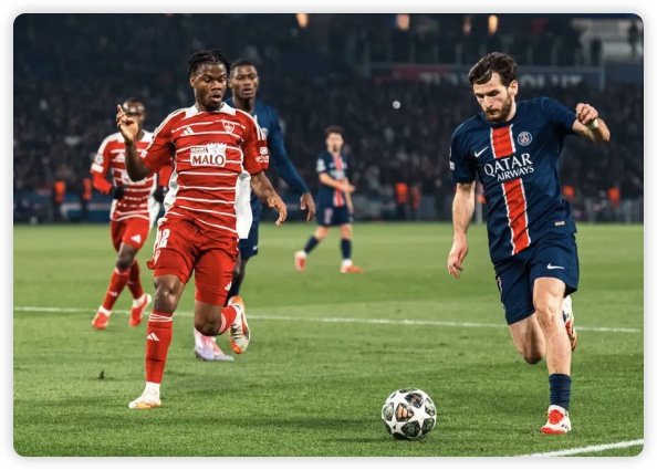 狂勝！巴黎7-0總比分10-0布雷斯特晉級16強(qiáng) K77巴爾科拉傳射