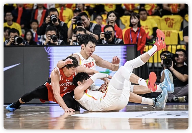 42分大勝！亞預(yù)賽中國男籃復(fù)仇日本 趙睿16+8+5